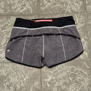 Lululemon Heathered Texture Printed Grey Coal Teal Pink 4-way Run 3” Short 6